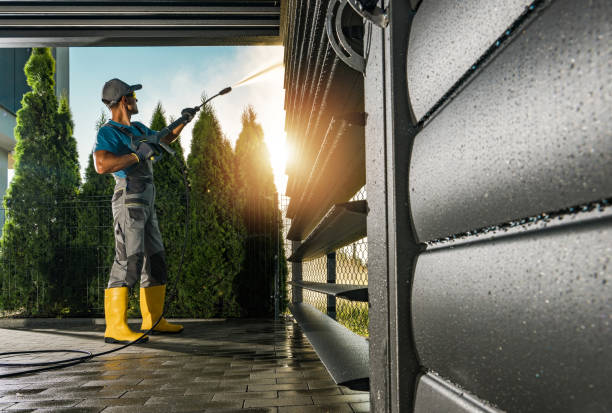 Best Commercial Building Pressure Washing  in Maywood, CA